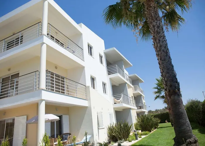 Da - Viva Local Alvor